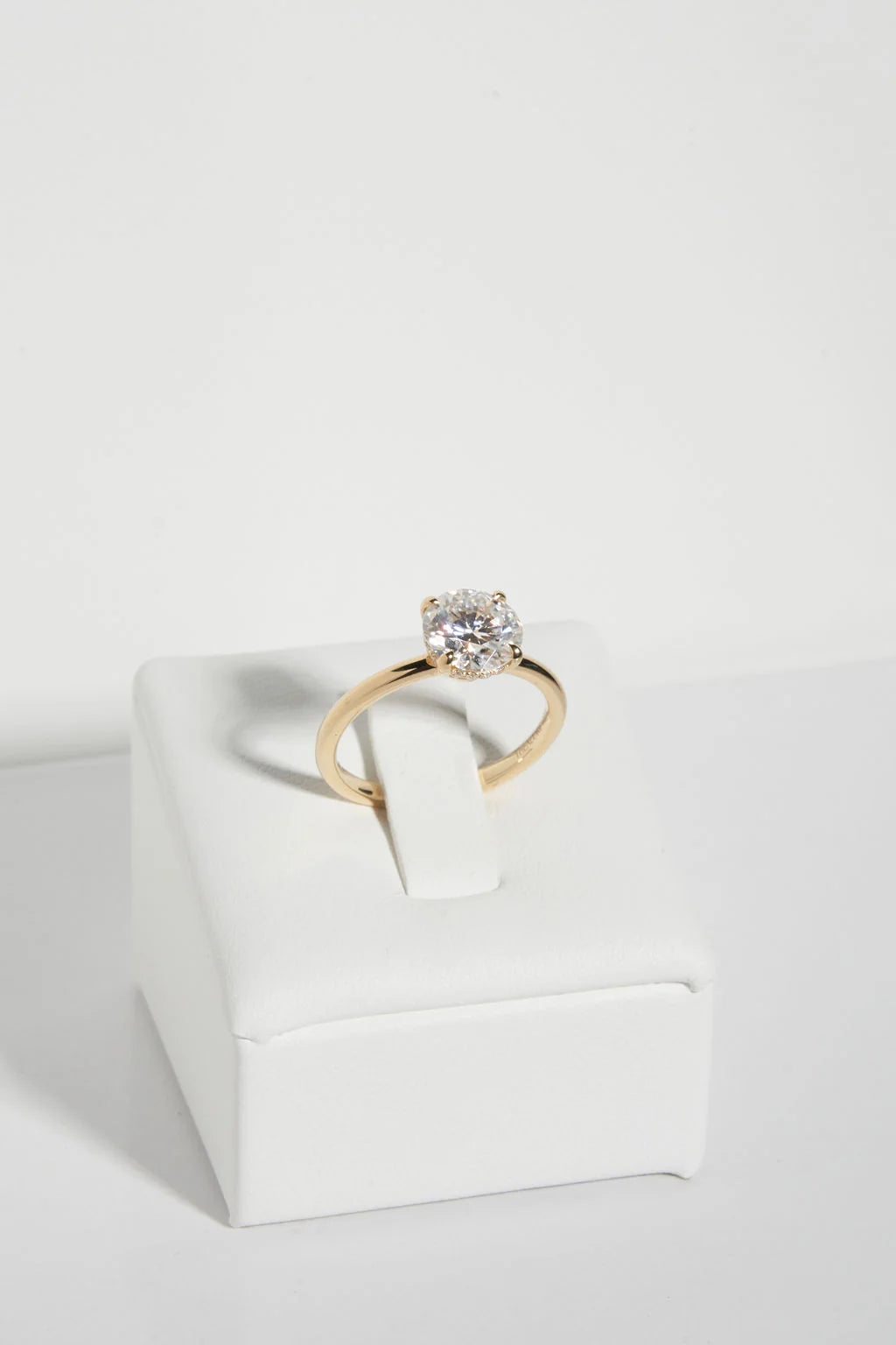 Round Solitaire Mossianite Engagement Ring