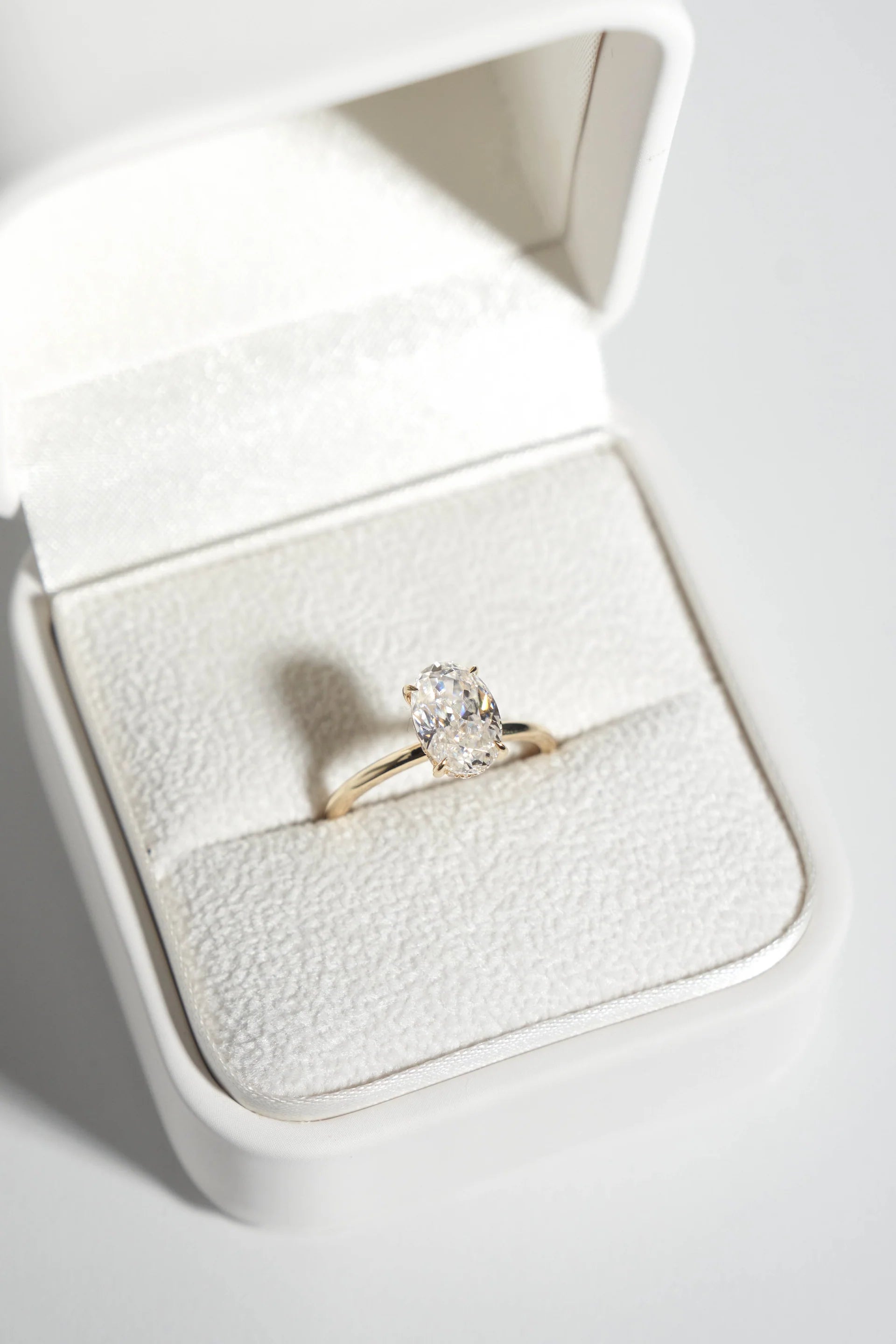 Modern Solitaire Oval Moissanite Gold Engagement Ring