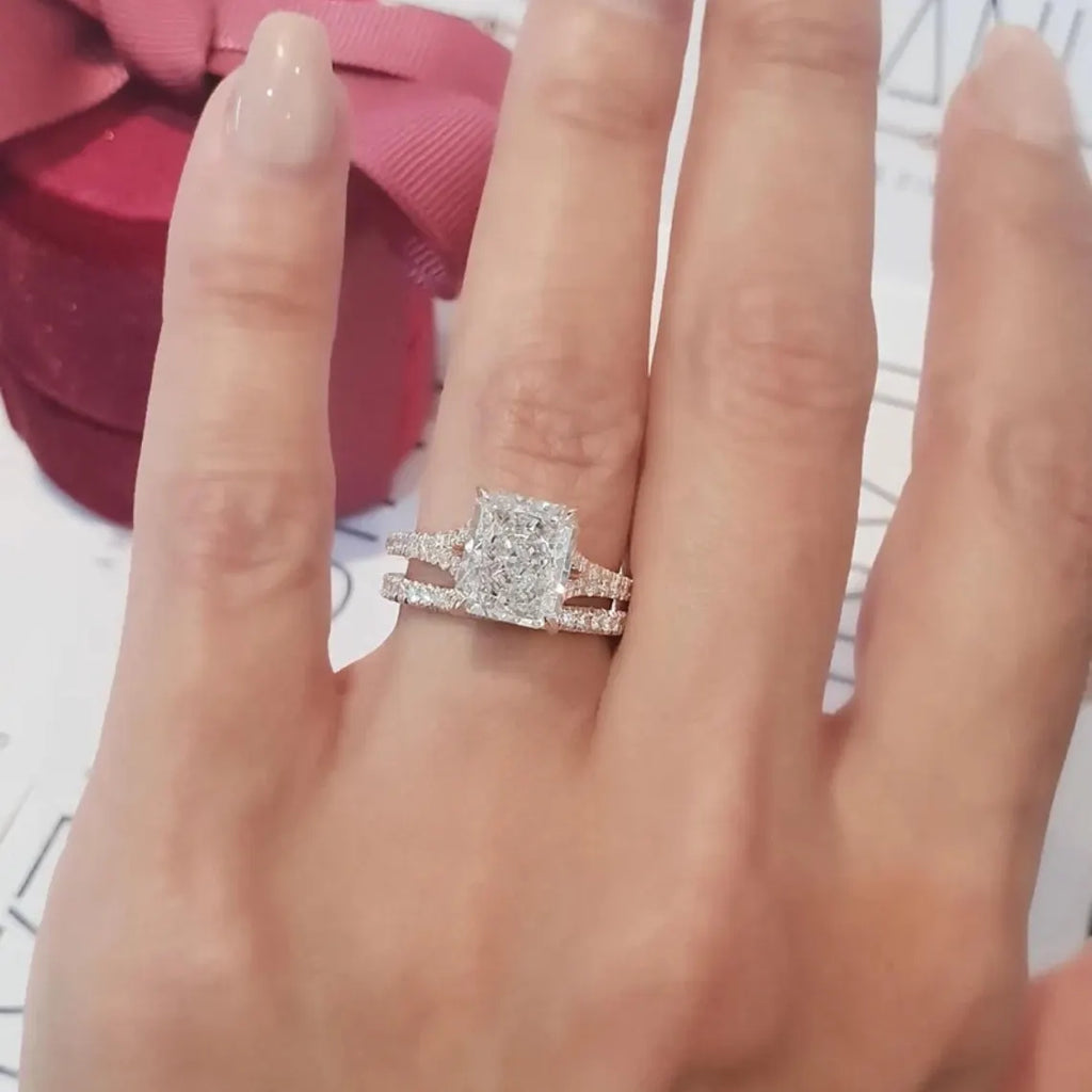 2.5CT Radiant Cut Moissanite Engagement Ring