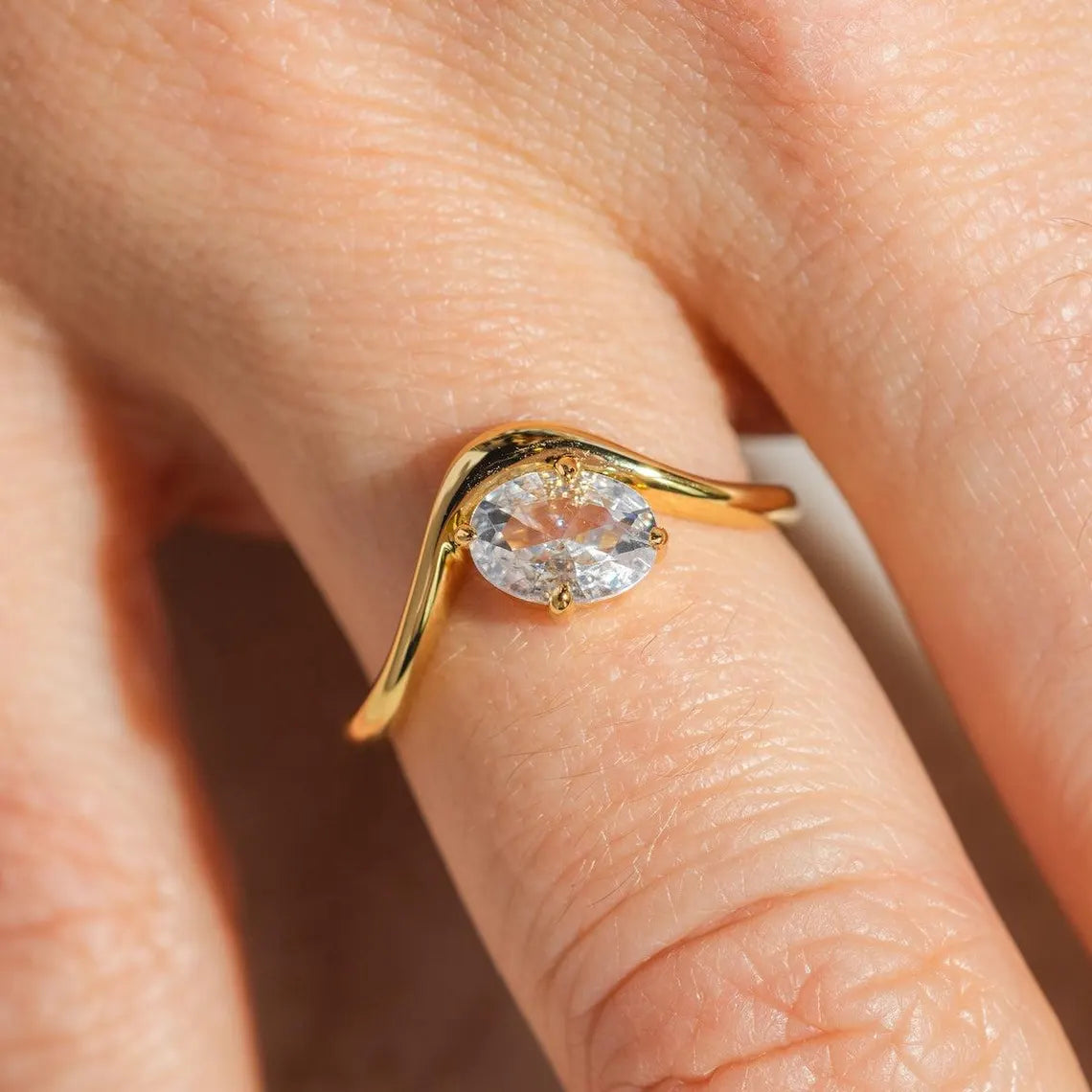 Oval Cut Moissanite Engagement Ring