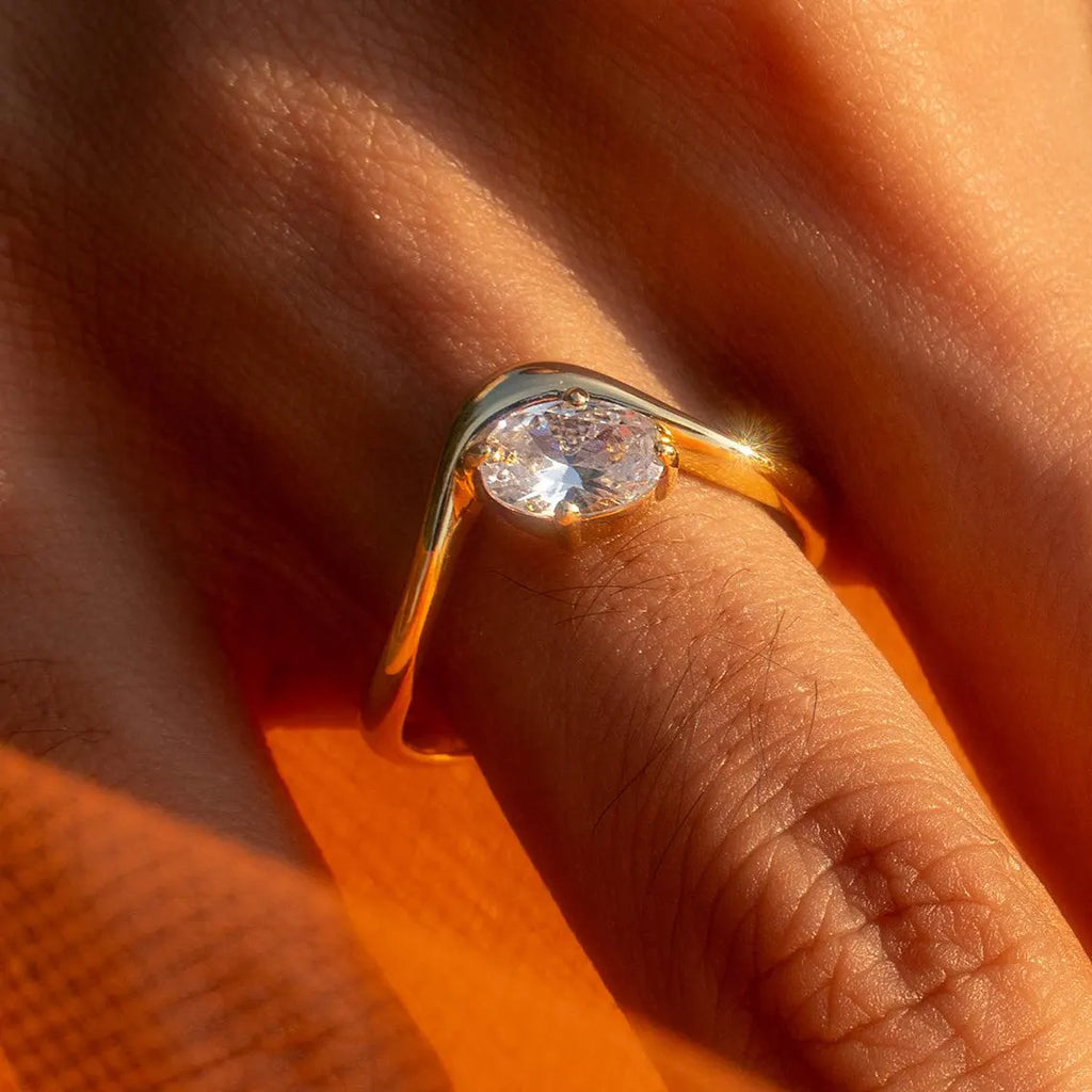 Oval Cut Moissanite Engagement Ring