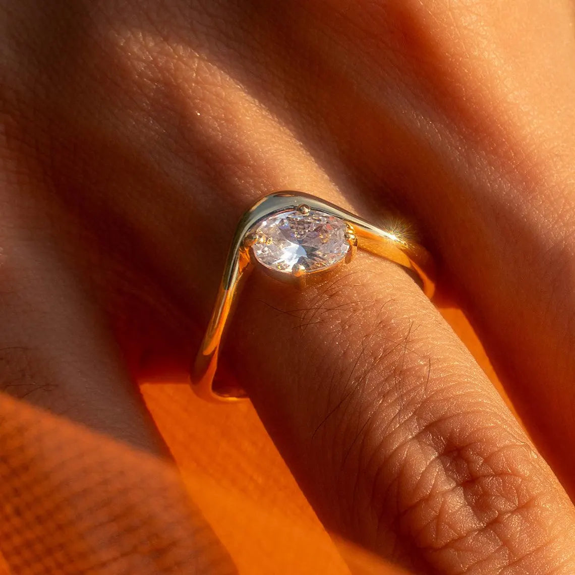 Oval Cut Moissanite Engagement Ring