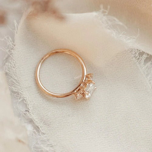1.5 CT Oval Cut Moissanite Engagement Ring