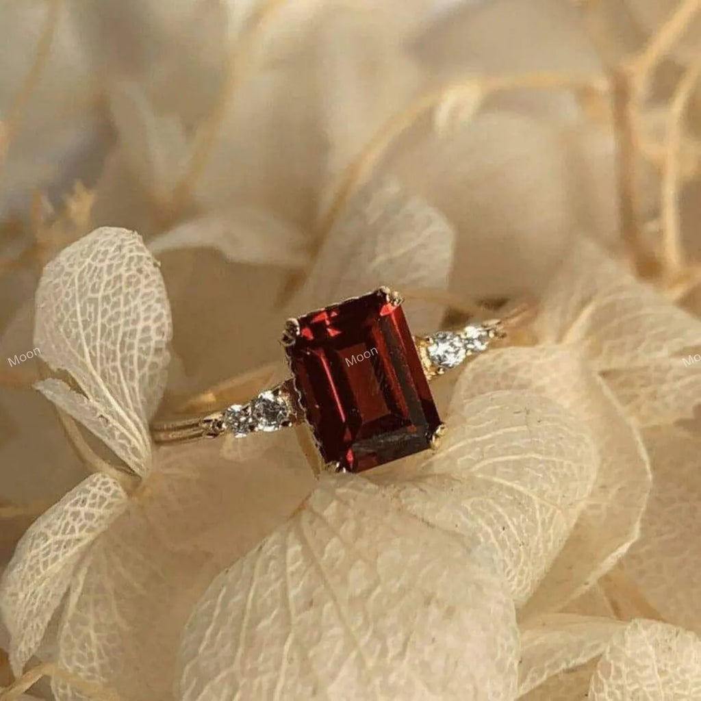 Red Garnet Ring 14K Solid Gold Ring Vintage Ring