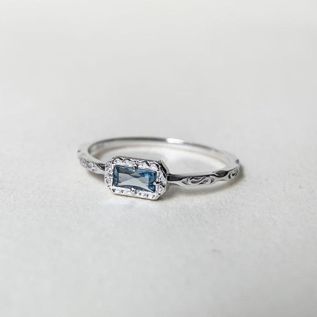 Baguette Aquamarine Ring Left