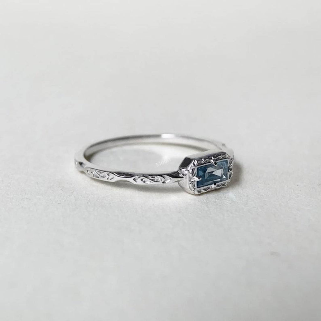 Baguette Aquamarine Ring Right