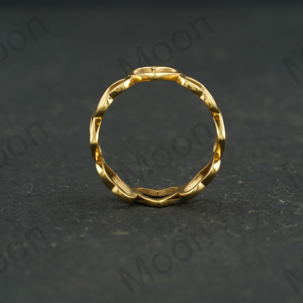 Heart Shaped Open Band Round