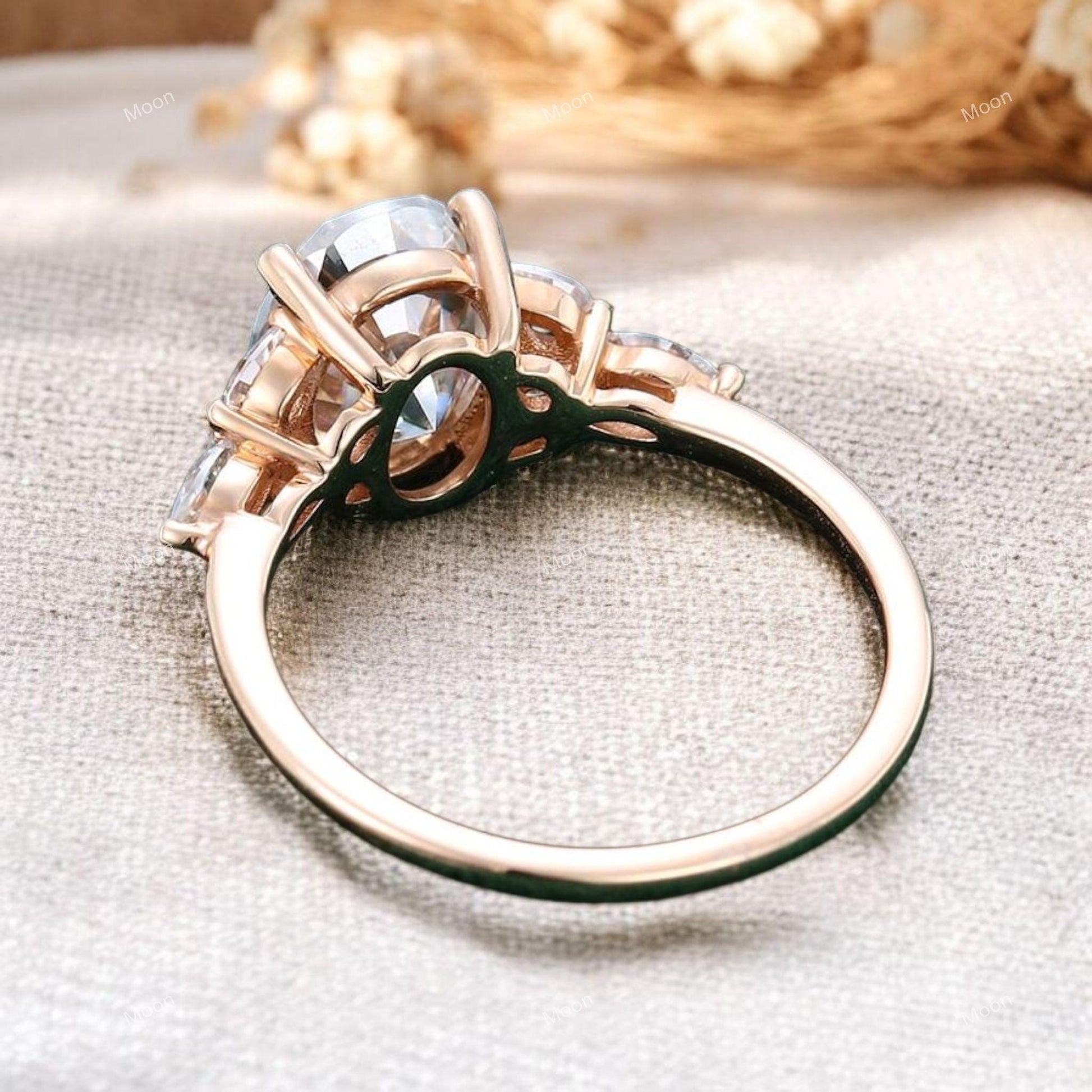 Oval Moissanite engagement ring